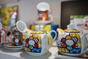 Scopri di più sull'articolo SN0054 – Ceramiche – Teiere fiore – Britto